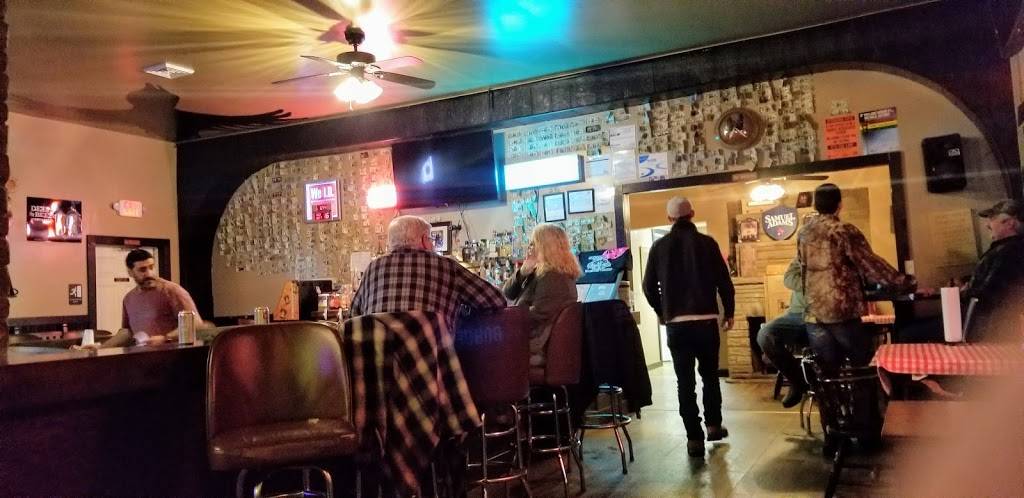 Hallton Hilton | restaurant | 14407 River Rd, Sigel, PA 15860, USA | 8147766798 OR +1 814-776-6798