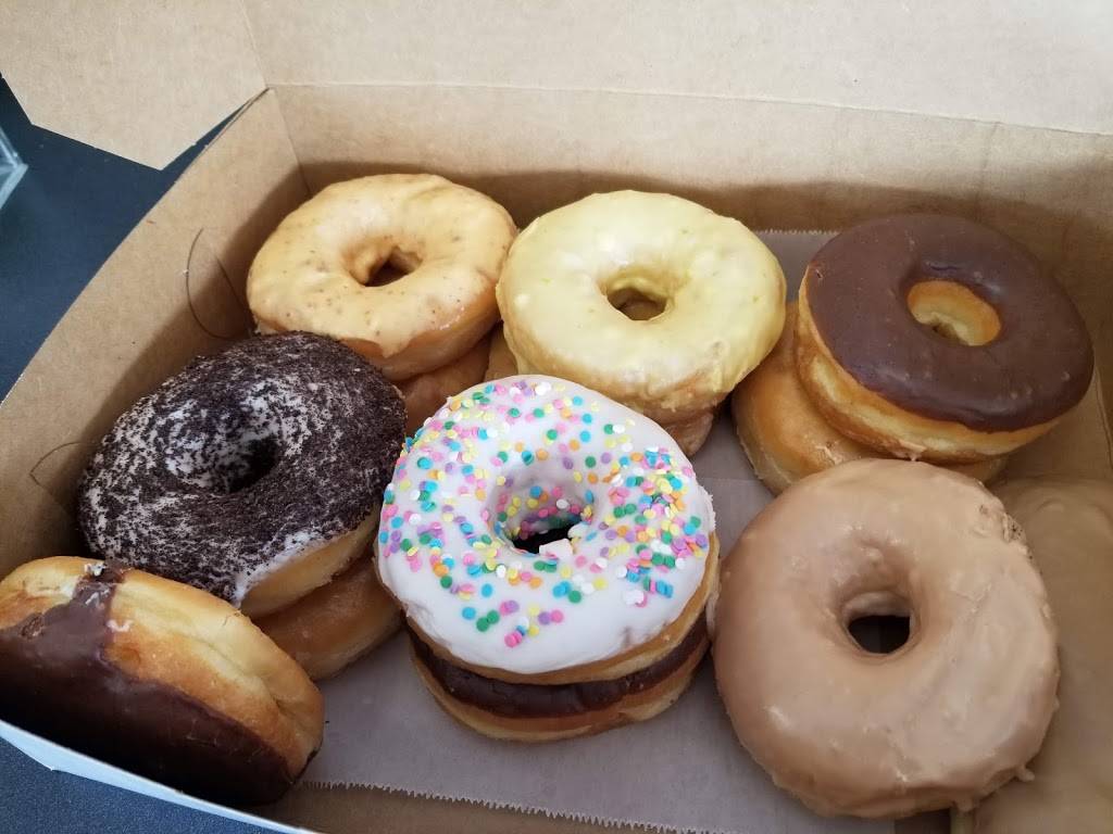 Angels Donuts And Ice Cream | restaurant | 212 NE 164th Ave #005, Vancouver, WA 98684, USA | 3608528685 OR +1 360-852-8685