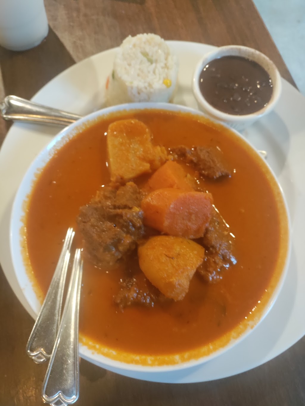 La Casa De Las Garnachas & Beer | restaurant | 1661 Colorado Blvd, Los Angeles, CA 90041, USA | 3234746716 OR +1 323-474-6716