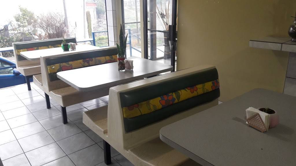 Ariselas | restaurant | Av De La Troje, Granjas Familiares del Matamoros, 22203 Tijuana, B.C., Mexico | 016642386752 OR +52 664 238 6752