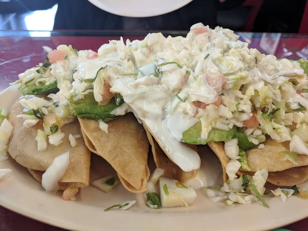 El Jato | restaurant | 2936 E 4th St, Los Angeles, CA 90033, USA | 3232646590 OR +1 323-264-6590