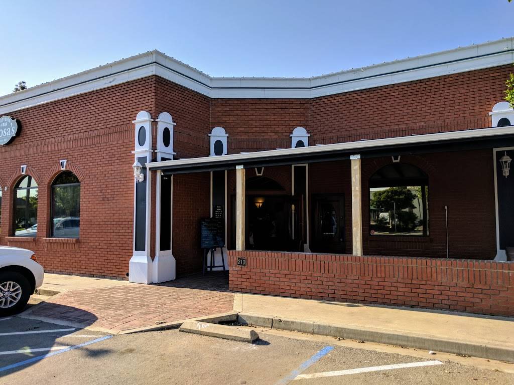 Rosas | Trattoria and Bar | restaurant | 210 E Tulare Ave, Tulare, CA 93274, USA | 5594675681 OR +1 559-467-5681