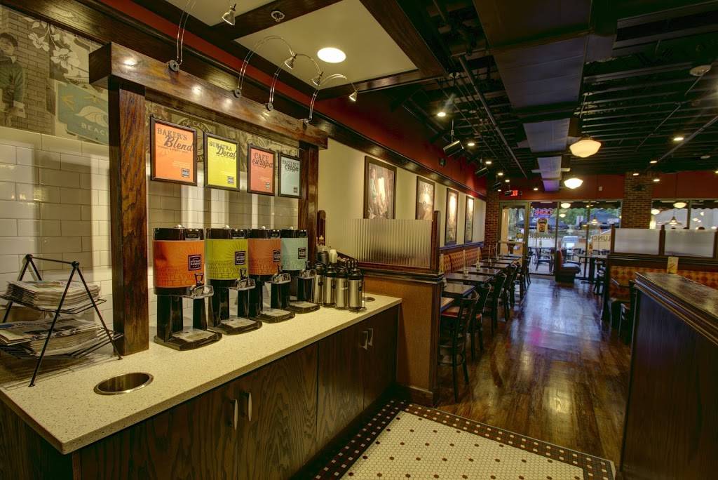 Corner Bakery Cafe | bakery | 5617 Paseo Del Norte #110, Carlsbad, CA 92008, USA | 7604443105 OR +1 760-444-3105