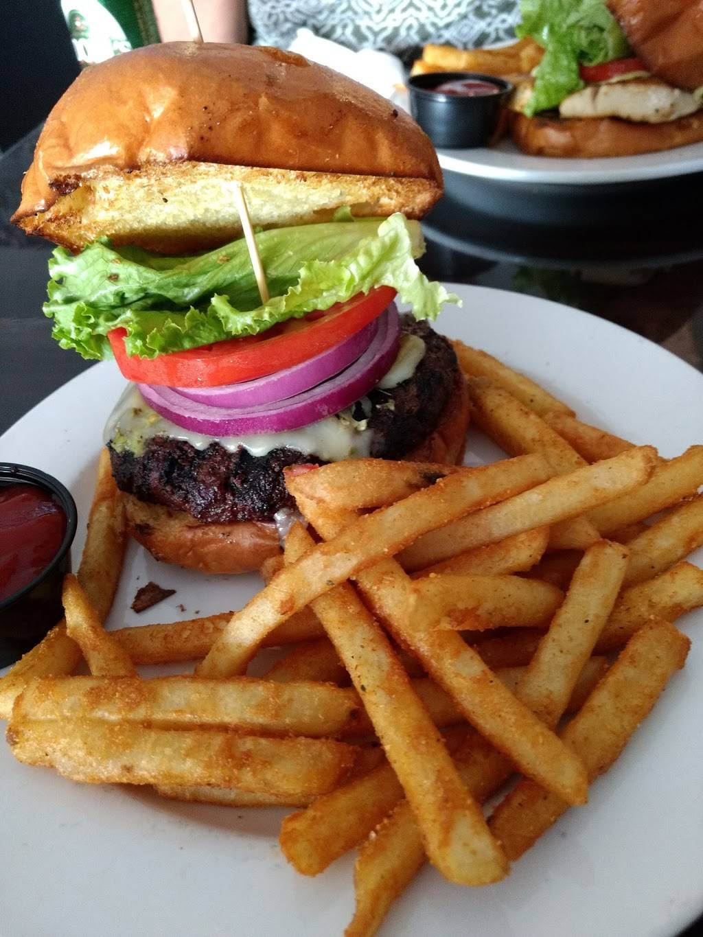 Burgers & Suds | restaurant | 360 SE 15th St, Pompano Beach, FL 33060, USA | 9547728007 OR +1 954-772-8007