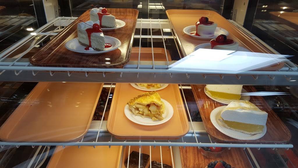 J. Chows Chicken, Ribs, & Salads | restaurant | 7101 Democracy Blvd, Bethesda, MD 20817, USA | 2403802048 OR +1 240-380-2048