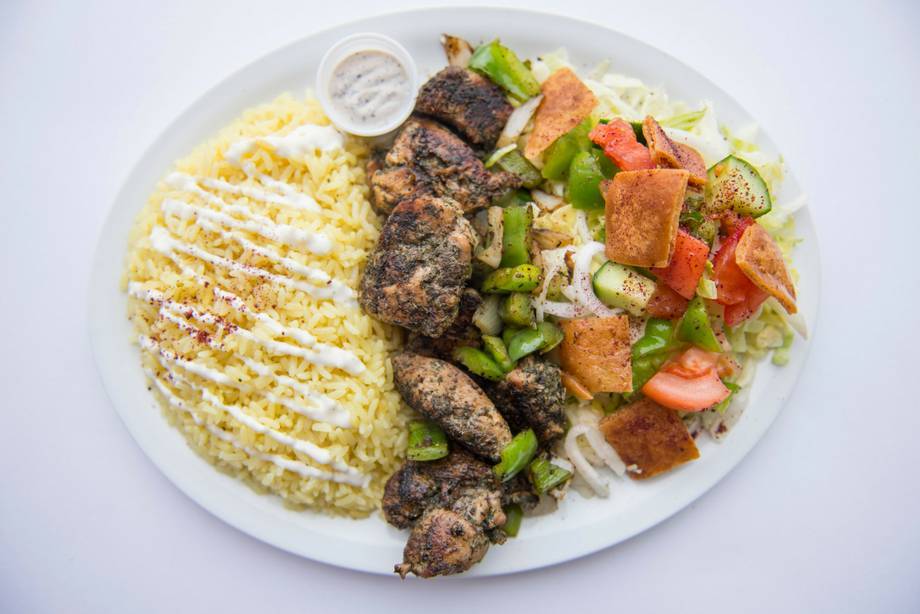 Osmows Shawarma | restaurant | 30 Diana Dr Building 4, Unit 1, Orillia, ON L3V 6H2, Canada | 7053265256 OR +1 705-326-5256