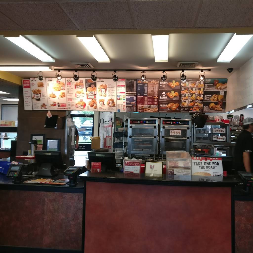 Taco Bell | meal takeaway | 117 Colonial Ln, Rocky Top, TN 37769, USA | 8654269616 OR +1 865-426-9616