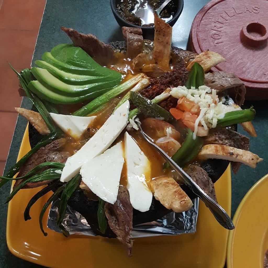 La Poblana | restaurant | 14276 Amar Rd, La Puente, CA 91746, USA | 6269184029 OR +1 626-918-4029