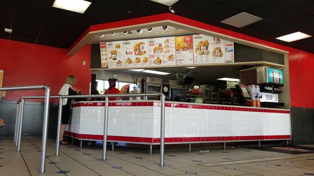 KFC | restaurant | 16215 NE 15th Ave, North Miami Beach, FL 33162, USA | 3059477056 OR +1 305-947-7056