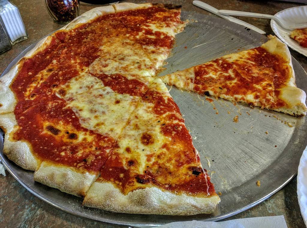 Vinces Pizzeria | restaurant | 2550 Grant Ave, Philadelphia, PA 19114, USA | 2154648998 OR +1 215-464-8998