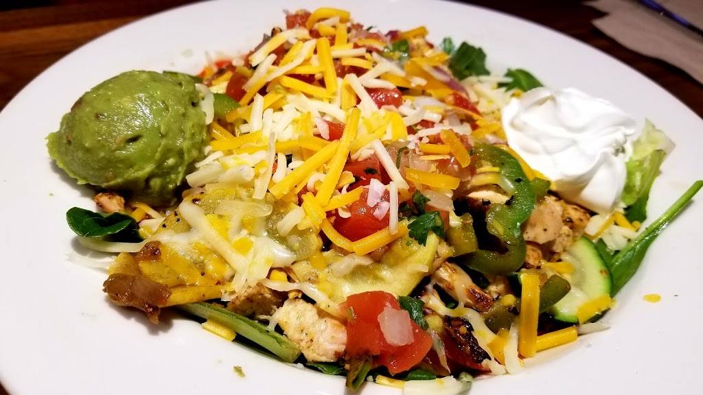 Sharkys Modern Mexican Kitchen | restaurant | 3000 S Pinnacle Hills Pkwy, Rogers, AR 72758, USA | 4793194111 OR +1 479-319-4111