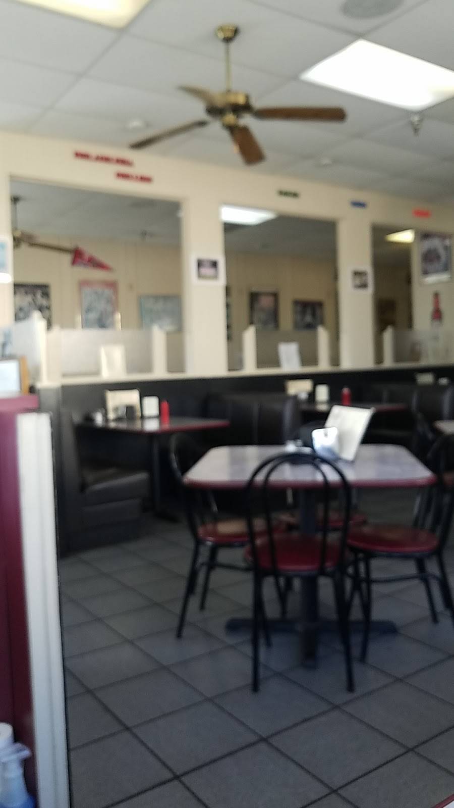 Philly Junction | restaurant | 4600 Summerlin Rd # C12, Fort Myers, FL 33919, USA | 2399366622 OR +1 239-936-6622