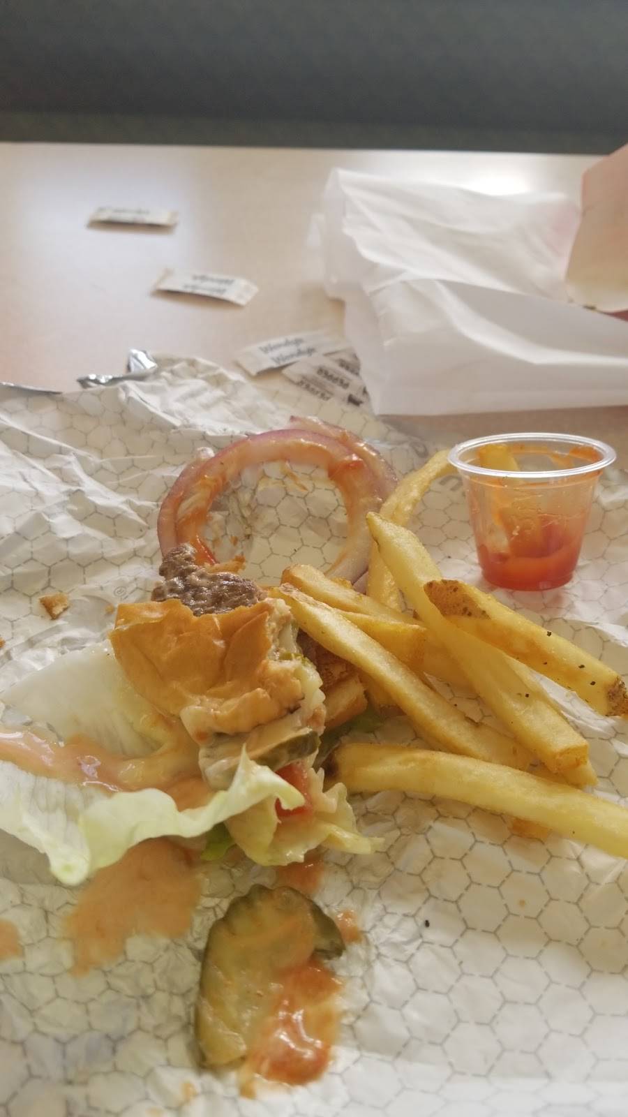 Wendys | restaurant | 6899 Rockside Rd, Independence, OH 44131, USA | 2165200566 OR +1 216-520-0566