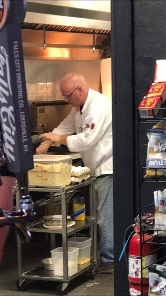 Deenos West Point Pizza Company Louisville | restaurant | 12807 Dixie Hwy, Louisville, KY 40272, USA | 5022639371 OR +1 502-263-9371