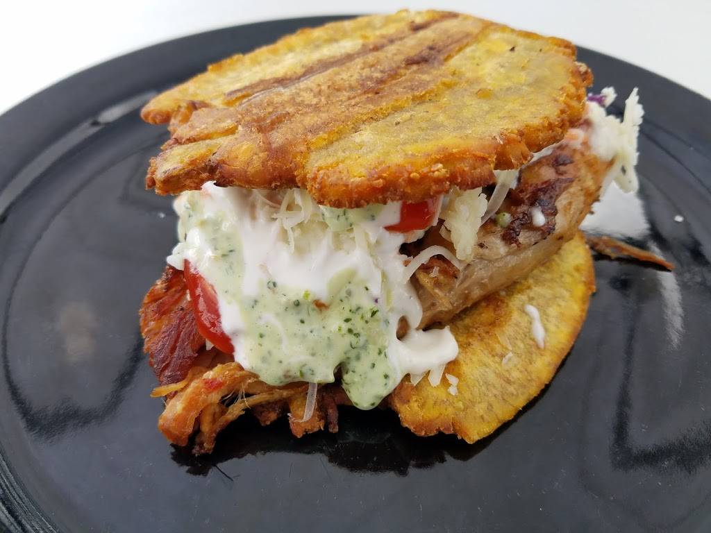 Guayoyos Food | restaurant | 18940 Redland Rd, San Antonio, TX 78259, USA | 2107448351 OR +1 210-744-8351