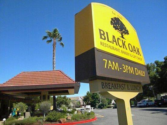 Black Oak Restaurant | restaurant | 320 Orange Dr, Vacaville, CA 95687, USA | 7074481311 OR +1 707-448-1311