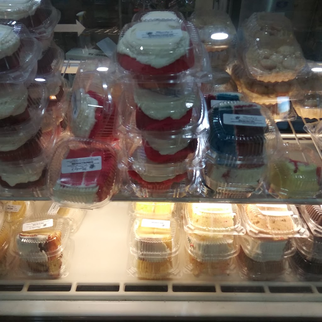 Sharkys Chicken And Fish | restaurant | 1490 Alamo Dr, Vacaville, CA 95687, USA | 7075147577 OR +1 707-514-7577