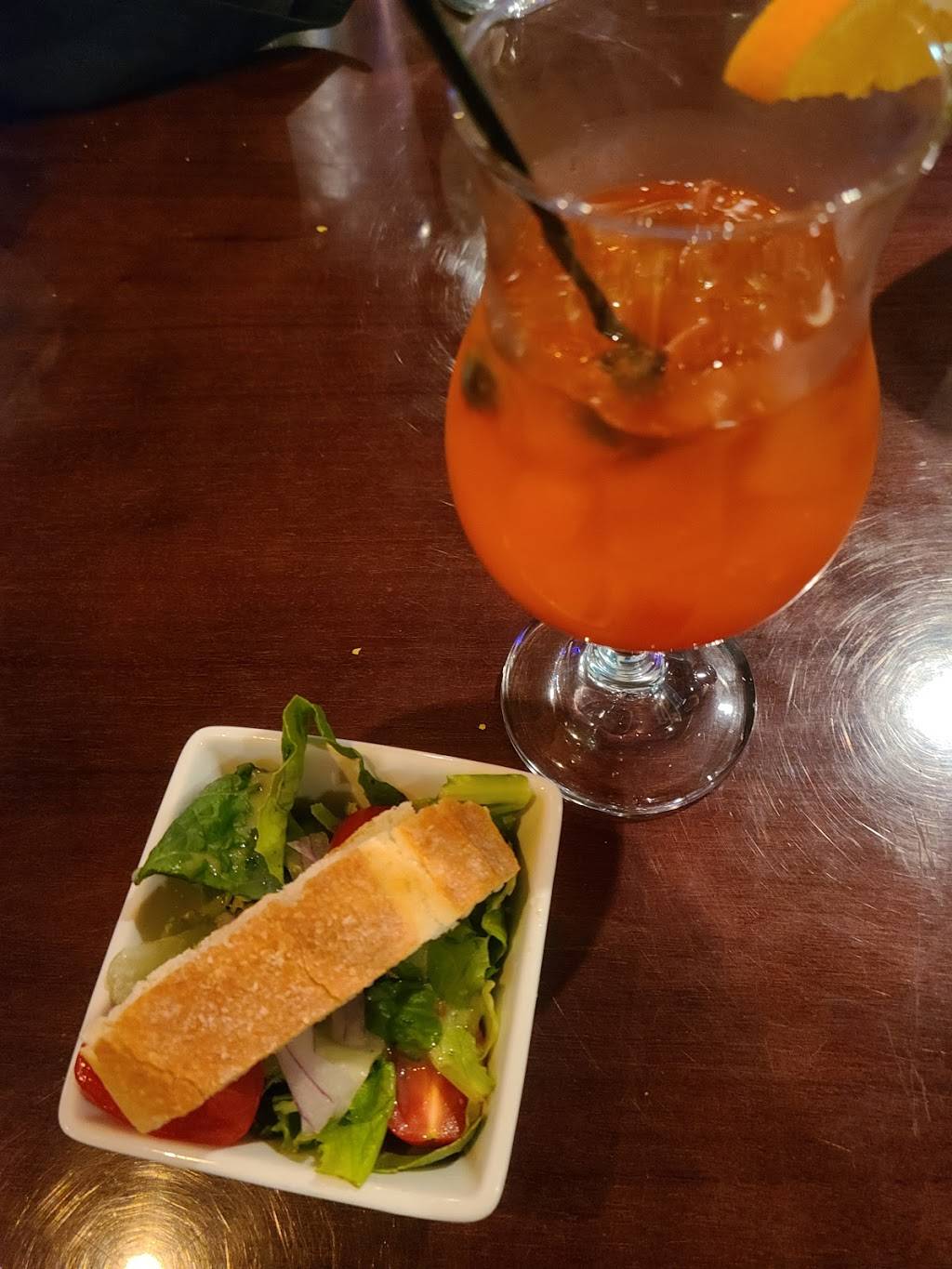 Hurricanes Seafood Grill | restaurant | 203 Sea Mountain Hwy, North Myrtle Beach, SC 29582, USA | 8434913575 OR +1 843-491-3575