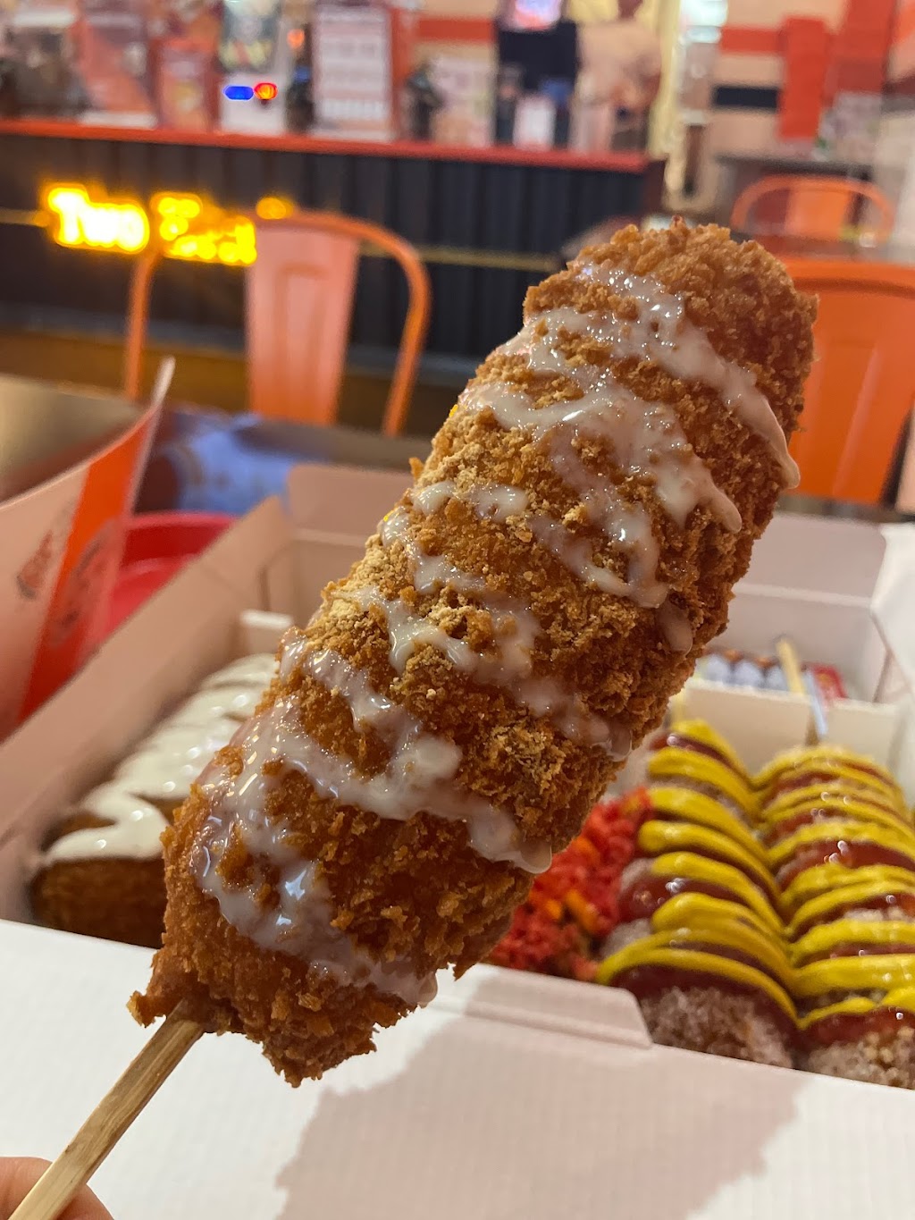 Two hands corn dogs | restaurant | 11525 Cantrell Rd #914, Little Rock, AR 72212, USA | 5016158665 OR +1 501-615-8665