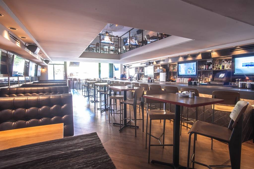 The Fifty/50 | restaurant | 2047 W Division St, Chicago, IL 60622, USA | 7734895050 OR +1 773-489-5050