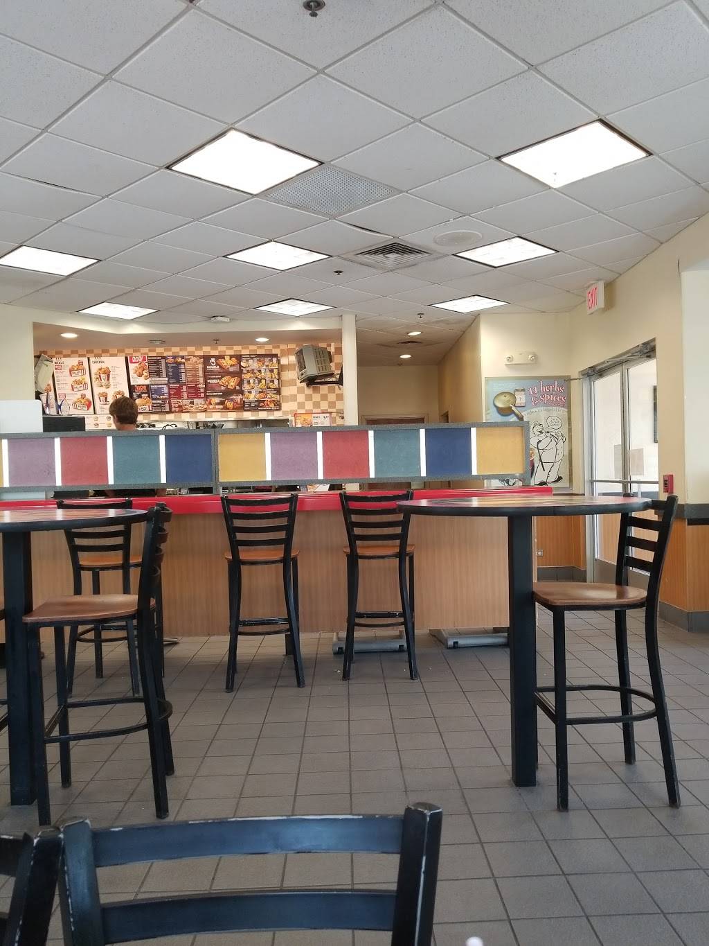 KFC | restaurant | 3028 Reflection Dr, Naperville, IL 60564, USA | 3313056826 OR +1 331-305-6826