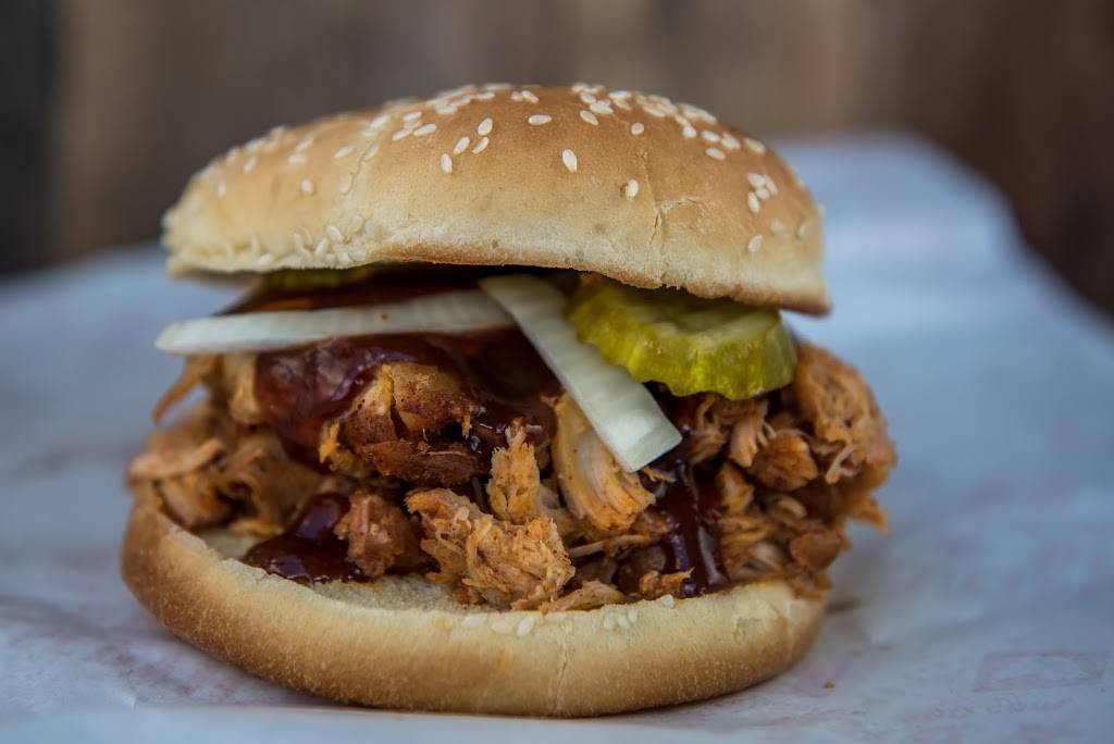 Full Service BBQ | restaurant | 10248 Kingston Pike, Knoxville, TN 37922, USA | 8658886990 OR +1 865-888-6990