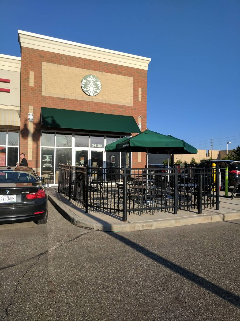 Starbucks | cafe | 34182 Aurora Rd, Solon, OH 44139, USA | 4402480038 OR +1 440-248-0038