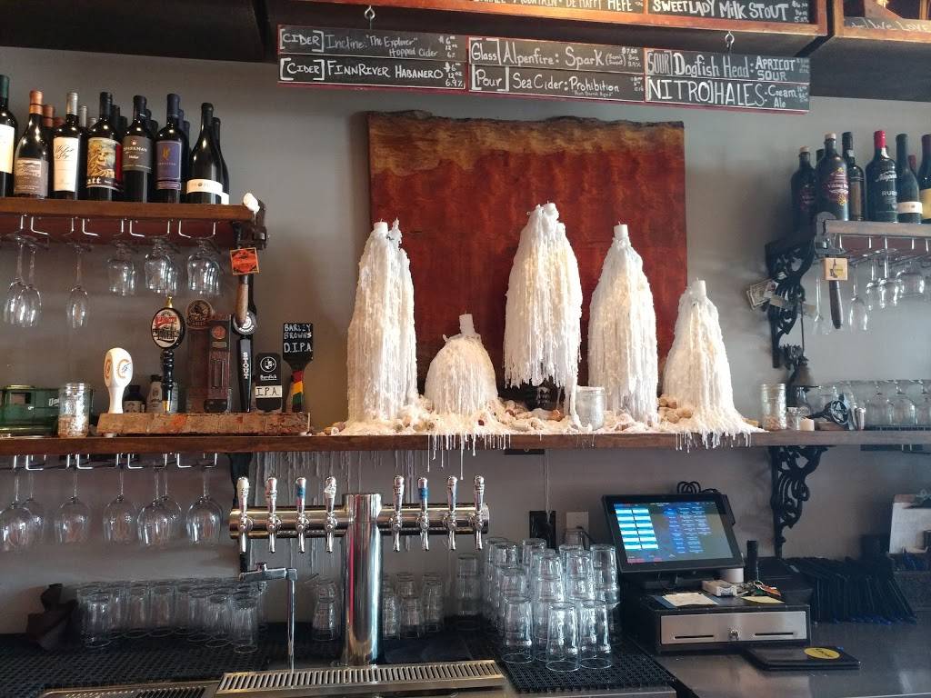 Locöl Barley & Vine | restaurant | 7902 35th Ave SW, Seattle, WA 98126, USA | 2067087725 OR +1 206-708-7725