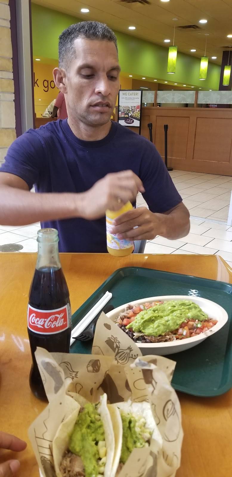 Salata | restaurant | 303 Memorial City Way Suite 728, Houston, TX 77024, USA | 8326685325 OR +1 832-668-5325