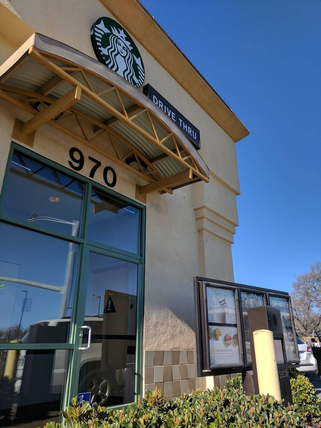 Starbucks | cafe | 970 Alamo Dr, Vacaville, CA 95687, USA | 7074558557 OR +1 707-455-8557