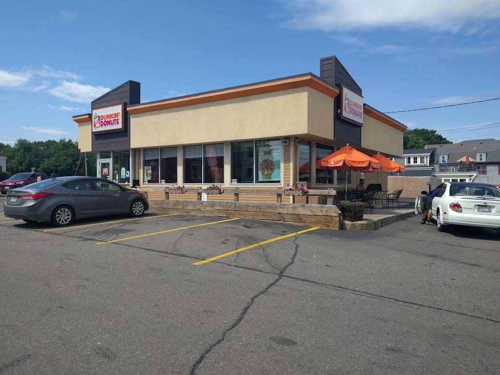 Dunkin | bakery | 632 Main St, Rockland, ME 04841, USA | 2075947756 OR +1 207-594-7756