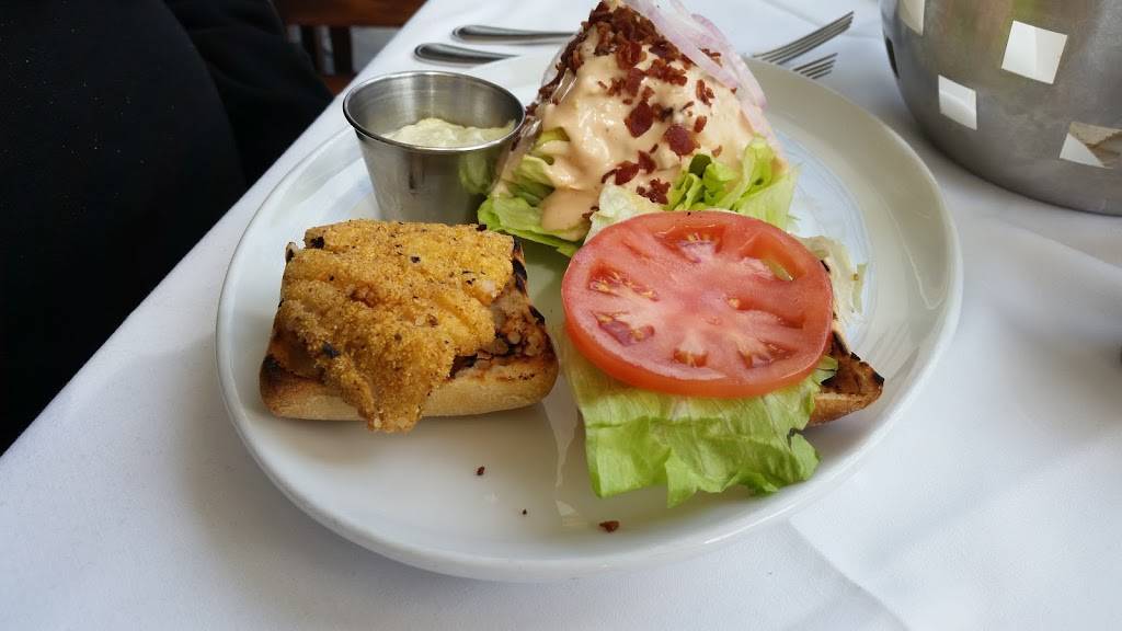 Blue Point Grille | restaurant | 700 West Saint Clair Avenue, Cleveland, OH 44113, USA | 2168757827 OR +1 216-875-7827