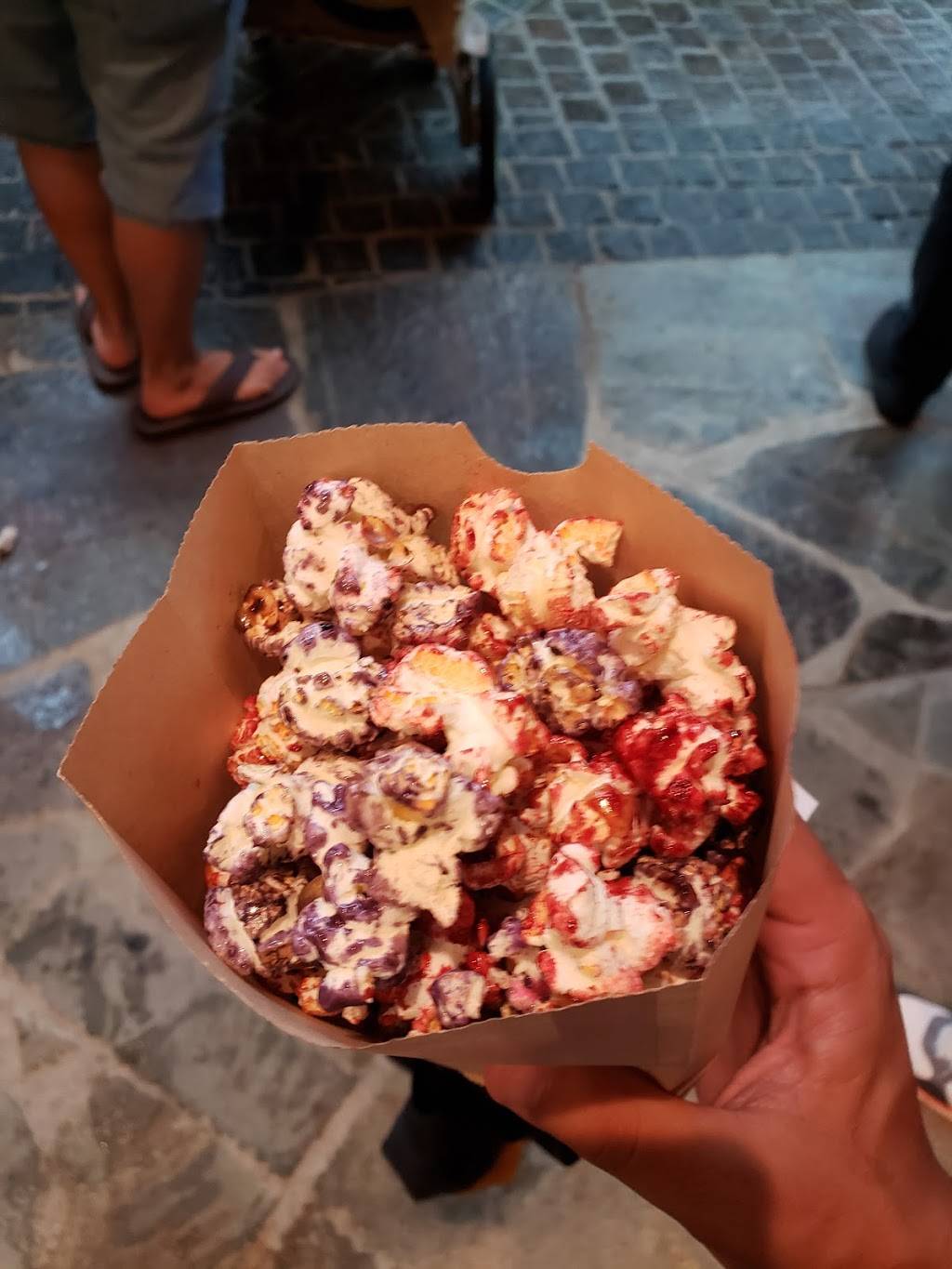 Kat Sakas Kettle | restaurant | 351 S Studio Dr N, Lake Buena Vista, FL 32830, USA | 4079395277 OR +1 407-939-5277