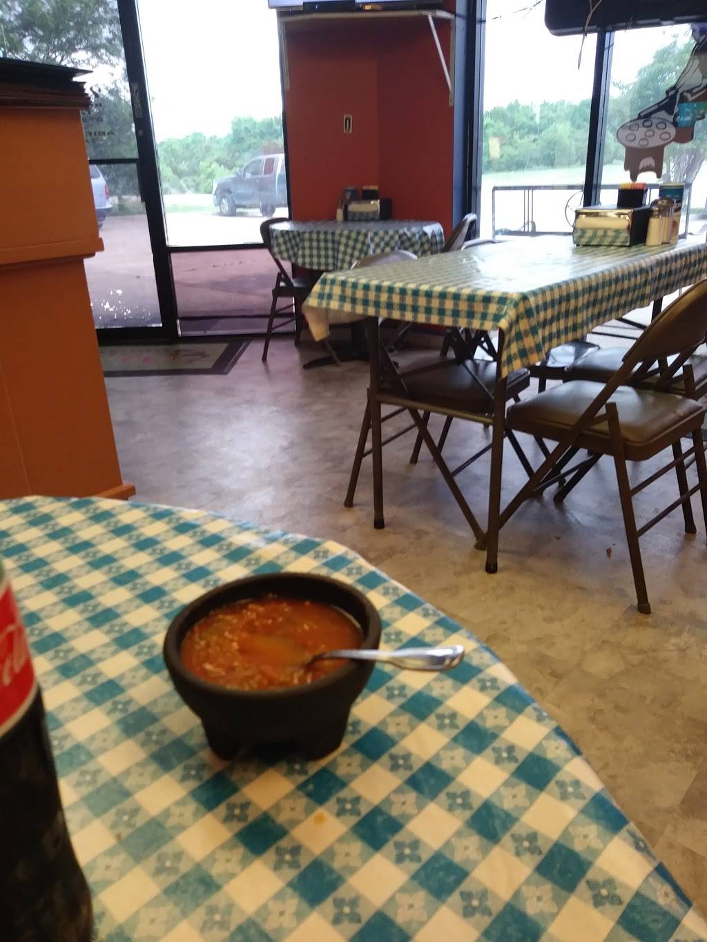 Vickys Restaurant | restaurant | 3201 E Jefferson St, Grand Prairie, TX 75051, USA | 9722370244 OR +1 972-237-0244