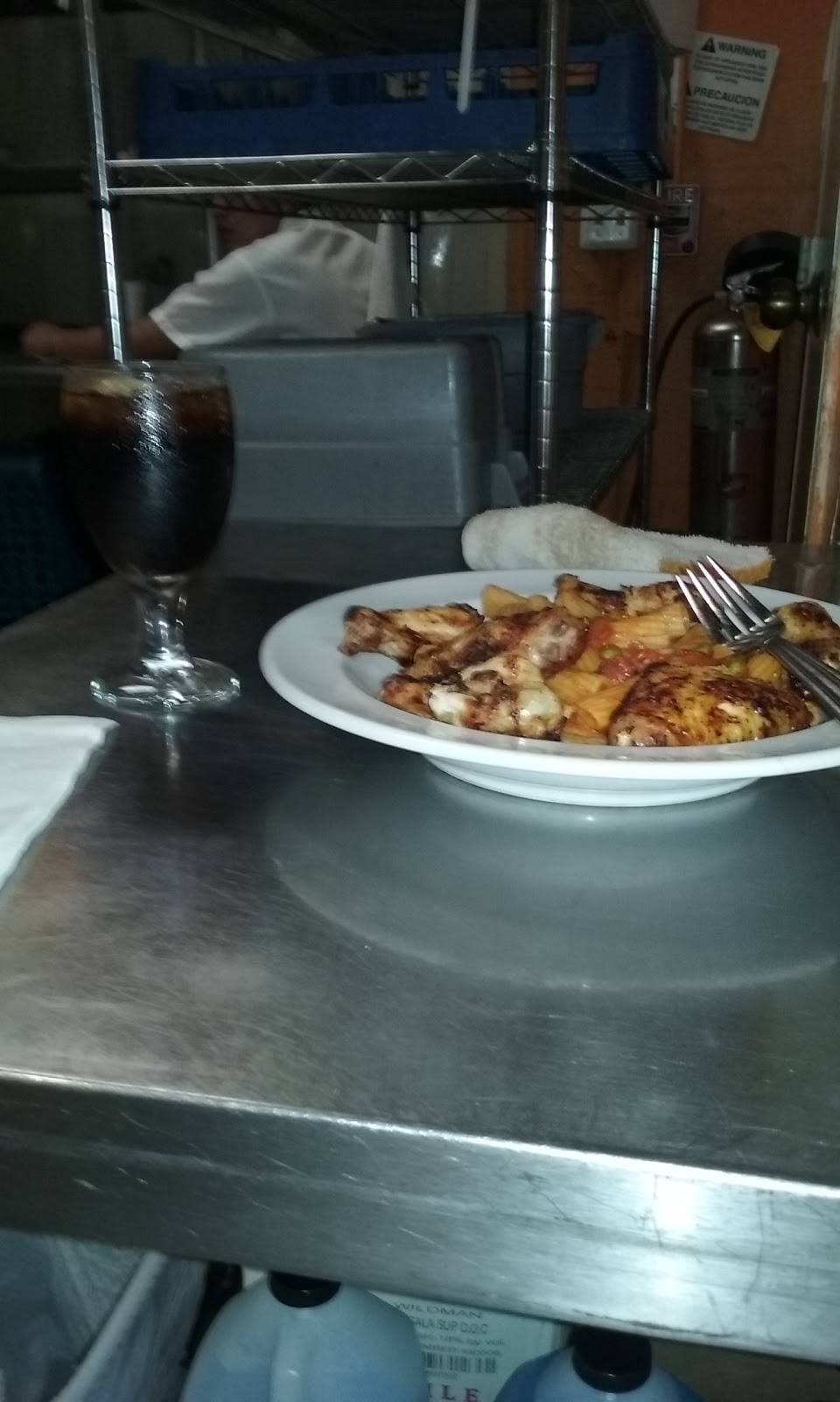 Giovanni Ristorante Italiano | restaurant | Crossroads Market, 5975 Pine Ridge Rd, Naples, FL 34116, USA | 2393539440 OR +1 239-353-9440