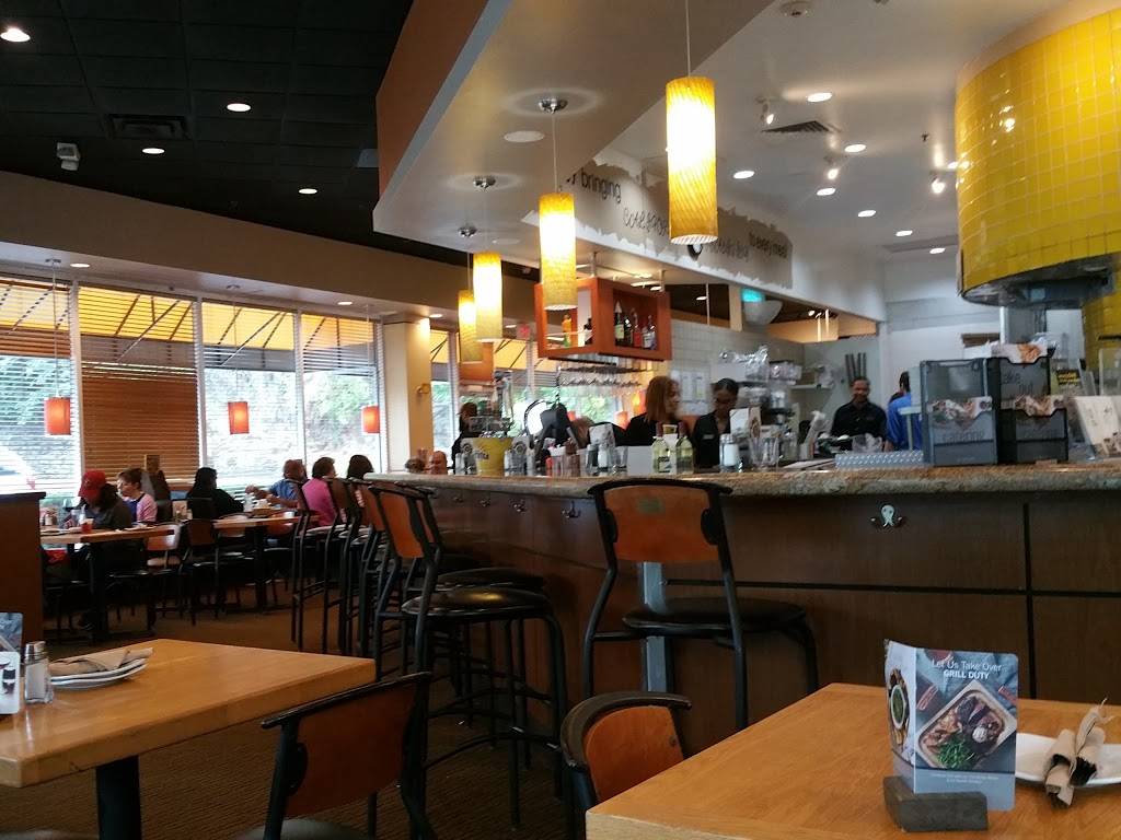 California Pizza Kitchen at Scarsdale | restaurant | 365 Central Park Ave, Scarsdale, NY 10583, USA | 9147220600 OR +1 914-722-0600