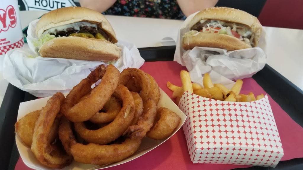 Lennys Burger | restaurant | 10635 N 59th Ave, Glendale, AZ 85302, USA | 6237769280 OR +1 623-776-9280