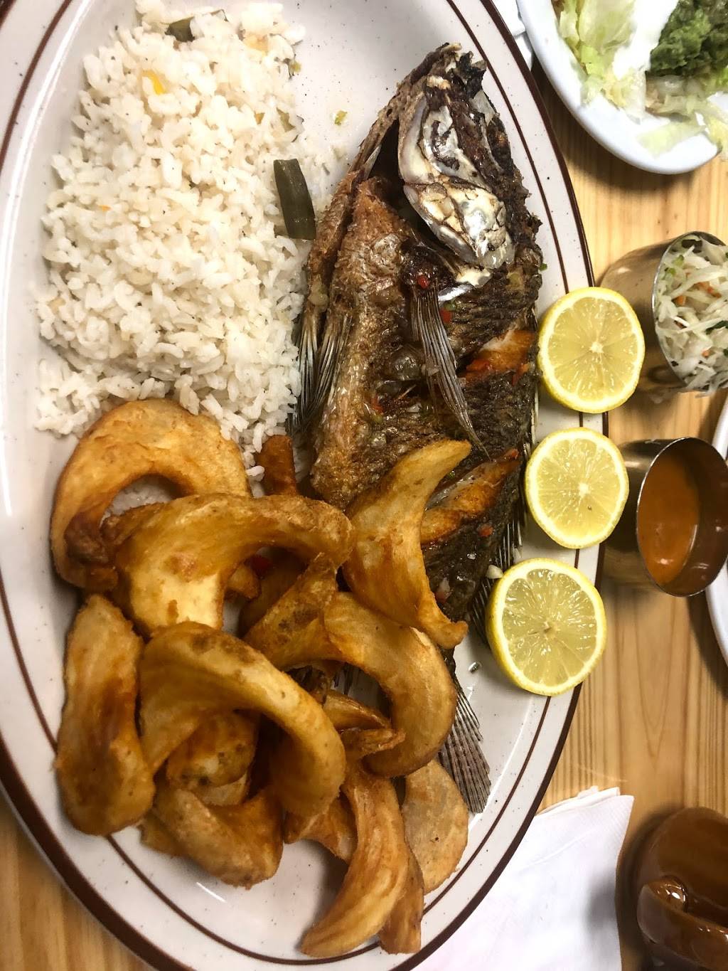 Floras Grill Restaurant | restaurant | 888 Pleasant Hill Rd suite m, Lilburn, GA 30047, USA | 4705394155 OR +1 470-539-4155