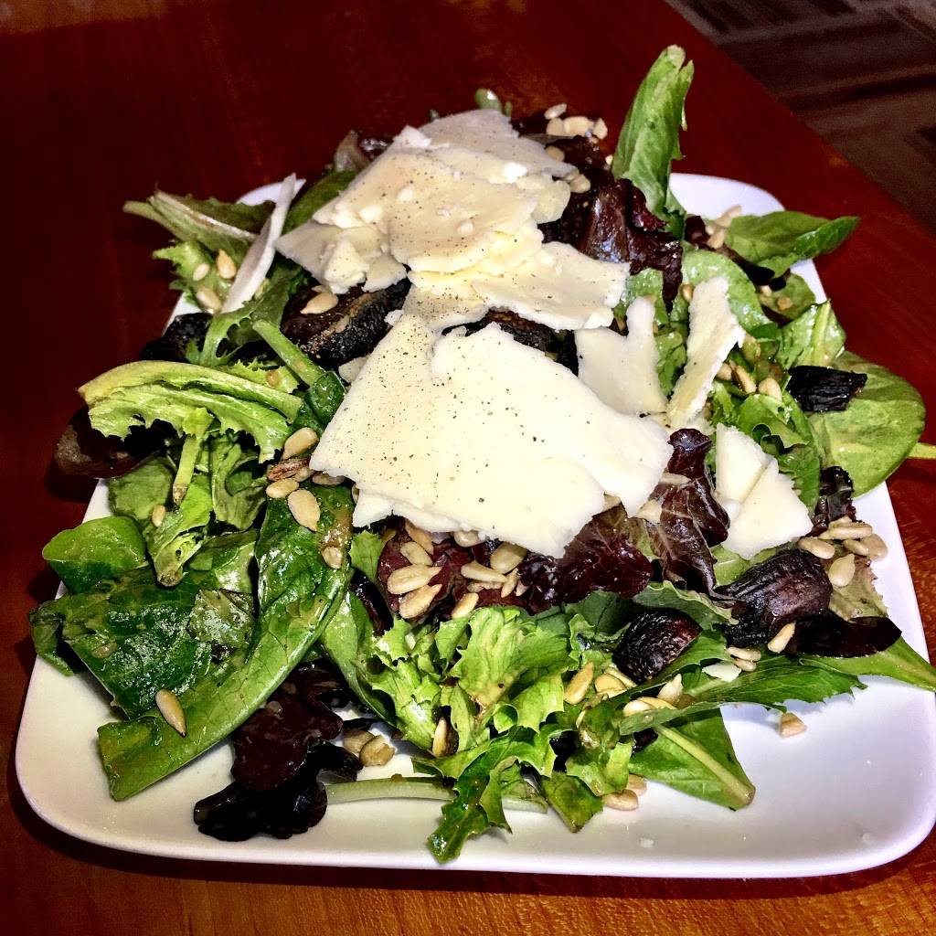 Canoe Restaurant | restaurant | 216 S River Rd, Bedford, NH 03110, USA | 6039358070 OR +1 603-935-8070