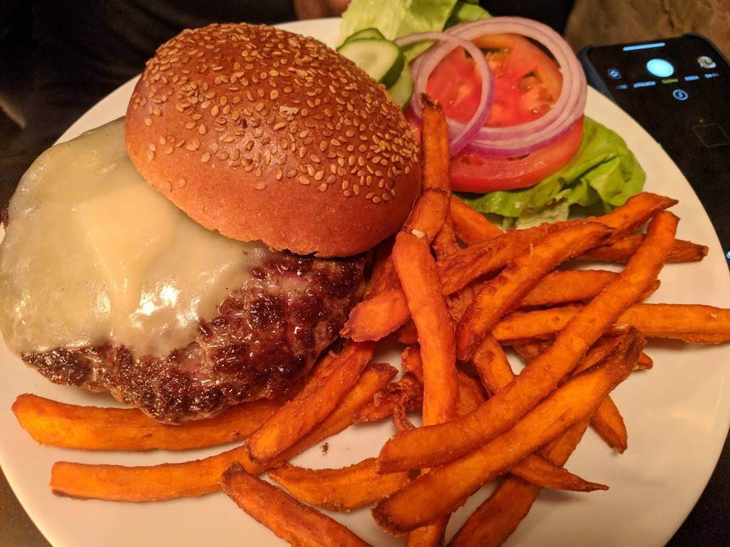 Williamsburger | restaurant | 373 Graham Ave, Brooklyn, NY 11211, USA | 9179091742 OR +1 917-909-1742