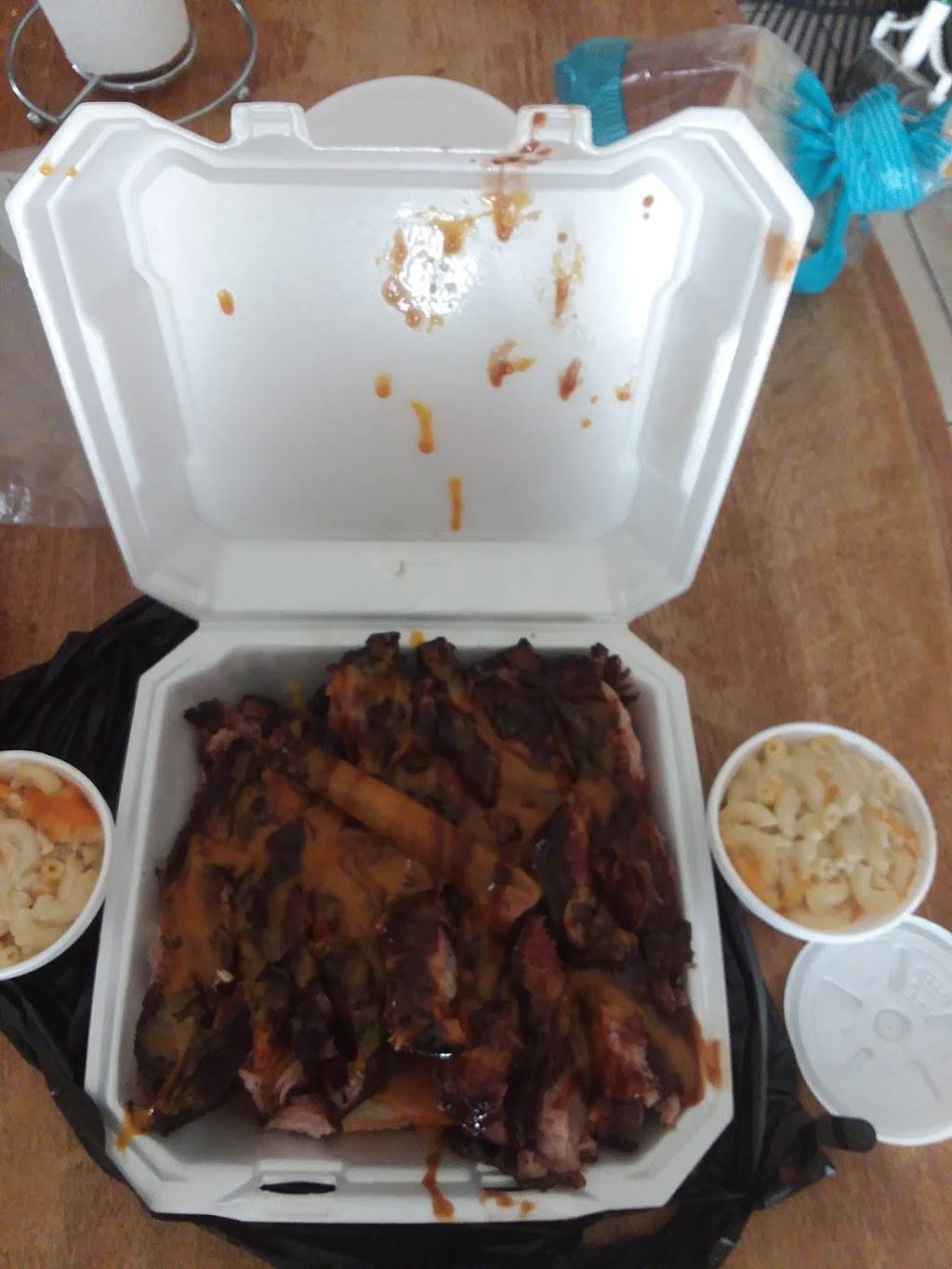 Petes Famous BBQ | restaurant | 4334 Raleigh St, Orlando, FL 32811, USA | 4075383647 OR +1 407-538-3647