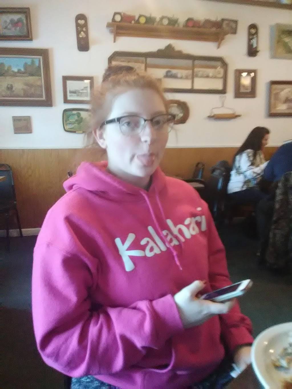 Rose Buds Cafe LLP | restaurant | 9653 Main St, Clifford, MI 48727, USA | 9897617438 OR +1 989-761-7438