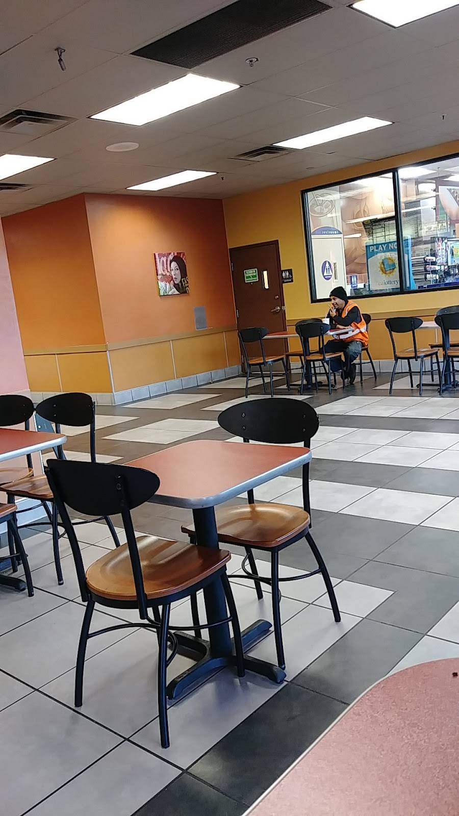 Jack in the Box | restaurant | 7110 Camino Arroyo, Gilroy, CA 95020, USA | 4088478131 OR +1 408-847-8131