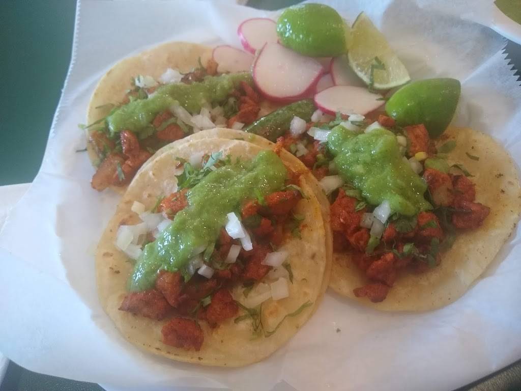 Fonda La Poblanita | restaurant | 3830 Morganford Rd, St. Louis, MO 63116, USA | 3142820651 OR +1 314-282-0651