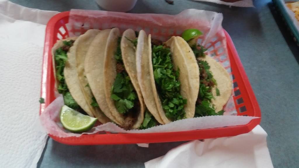 Dannys Ice Cream | restaurant | 4824 US-17, De Leon Springs, FL 32130, USA | 3869852800 OR +1 386-985-2800