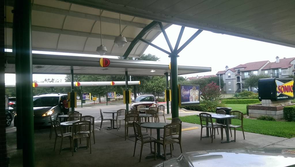 Sonic Drive-In | restaurant | 1637 Wells Branch Pkwy, Austin, TX 78728, USA | 5129900466 OR +1 512-990-0466
