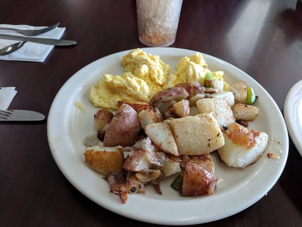 The Country Cafe | restaurant | 1718 E Mineral King Ave, Visalia, CA 93292, USA | 5598025612 OR +1 559-802-5612