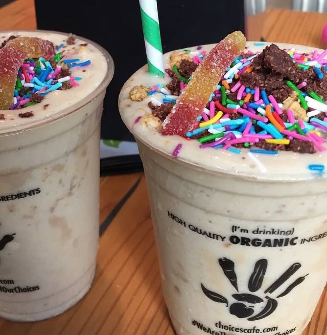 Neos Blender Smoothie Shop | restaurant | 2895 McFarlane Rd Bay C, Miami, FL 33133, USA | 3056801005 OR +1 305-680-1005