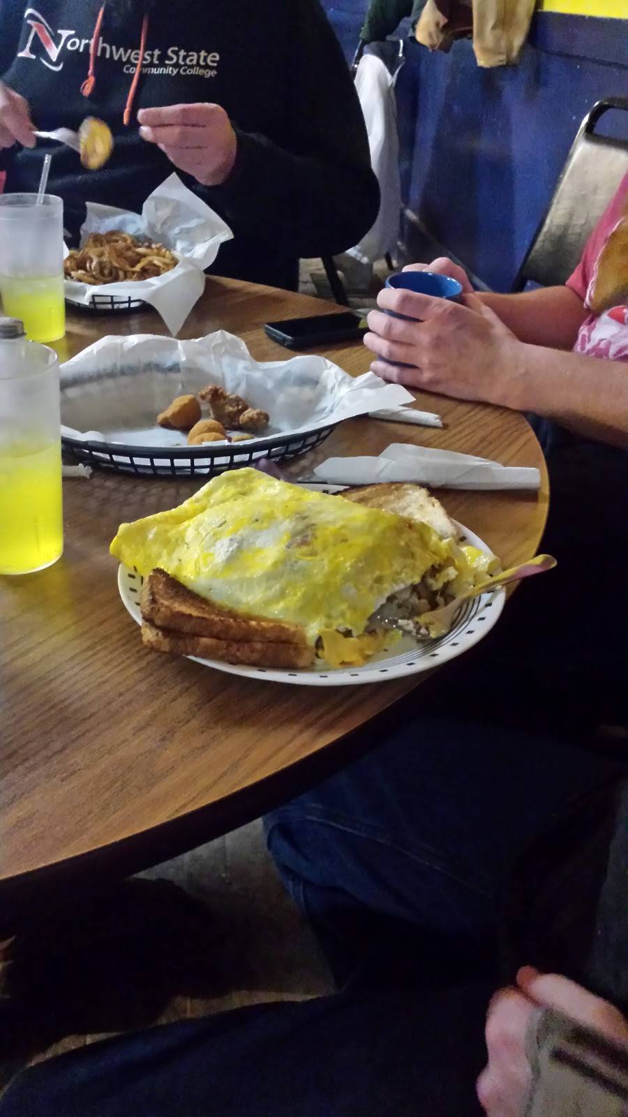 Rowes Recreation | restaurant | 307 W Main St, Montpelier, OH 43543, USA | 4194858711 OR +1 419-485-8711