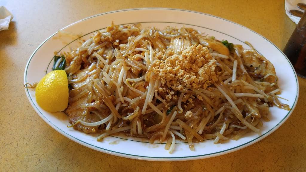 Thai Delight | restaurant | 20840 Hall Rd, Clinton Twp, MI 48038, USA | 5864692222 OR +1 586-469-2222